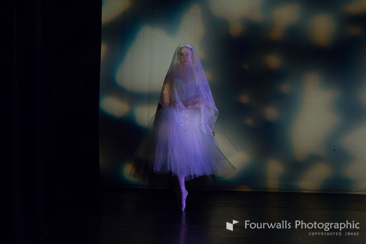 WALLS-20140426-7679_full.jpg