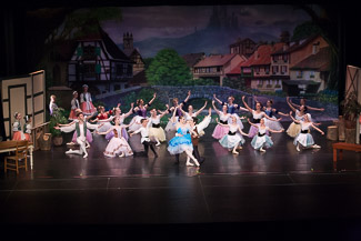 WALLS-20140426-8316.jpg