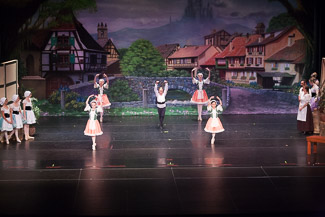 WALLS-20140426-8391.jpg