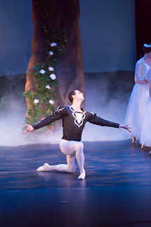WALLS-20140413-6327.jpg