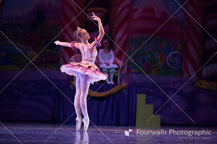 WALLS-20141219-0218-4.jpg