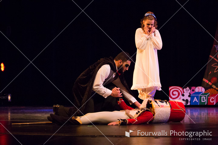 WALLS-20141219-0093-2.jpg