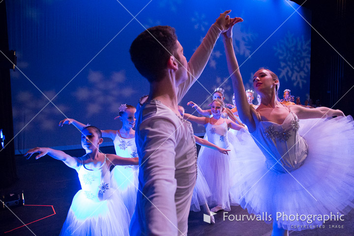 WALLS-20141219-0153-2.jpg