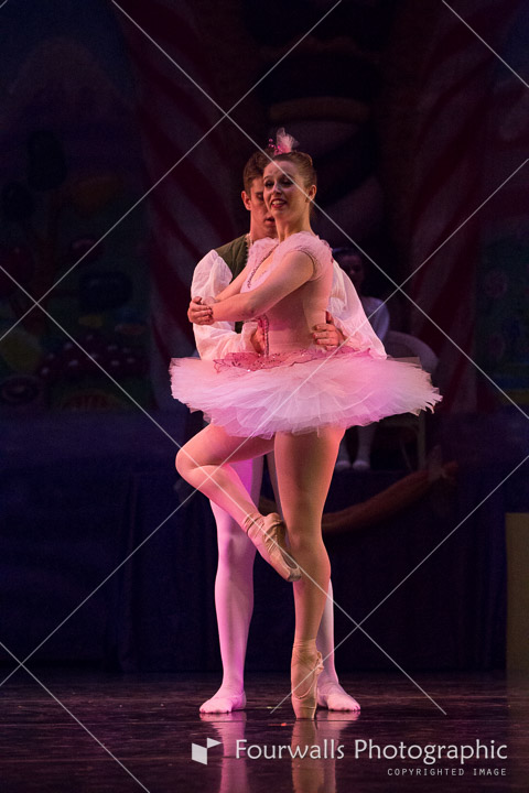 WALLS-20141219-0015-5.jpg