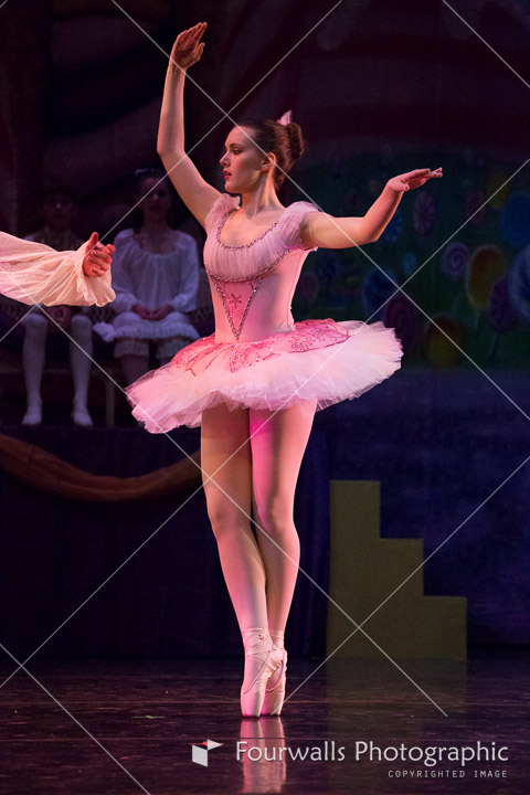 WALLS-20141219-0032-5.jpg
