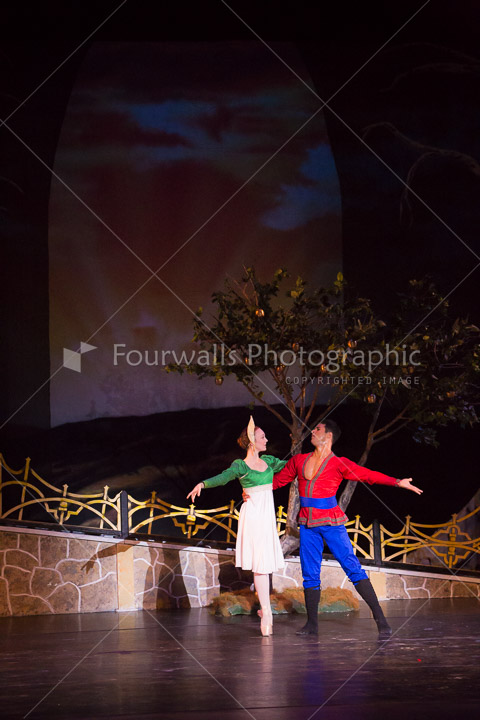 WALLS-20150419-3934.jpg