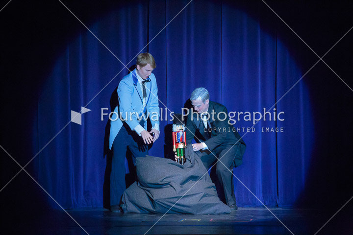 WALLS-20141220-0003-2.jpg