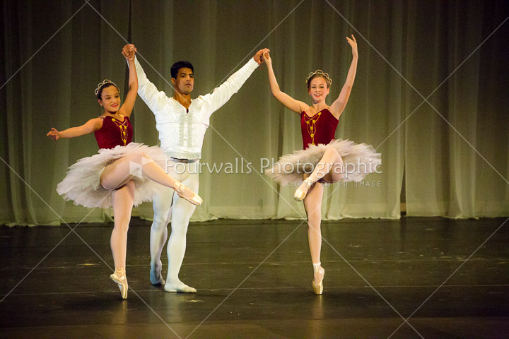 WALLS-20150419-4426.jpg