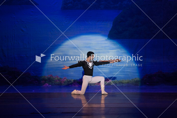 WALLS-20160528-2119.jpg