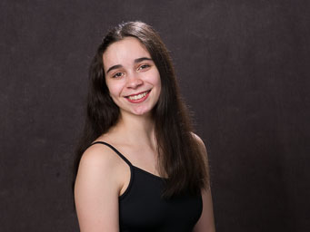 Claire 2024 headshot
